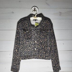 NWT Ashley Mason Women M Cheetah Print Distressed Denim Button Up Jacket.